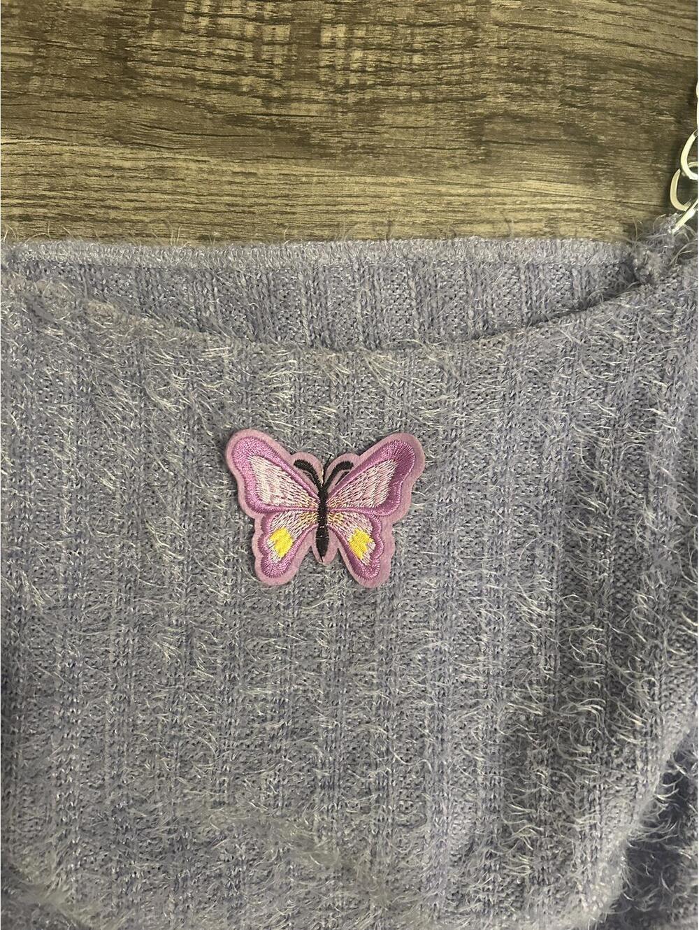 Purple Knit Crop Top with Chain Straps and Butterfly Patch - Picture 4 of 4